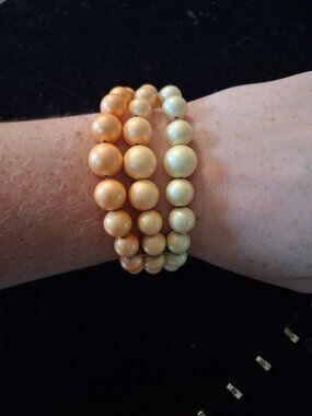 Yellow beaded bracelet